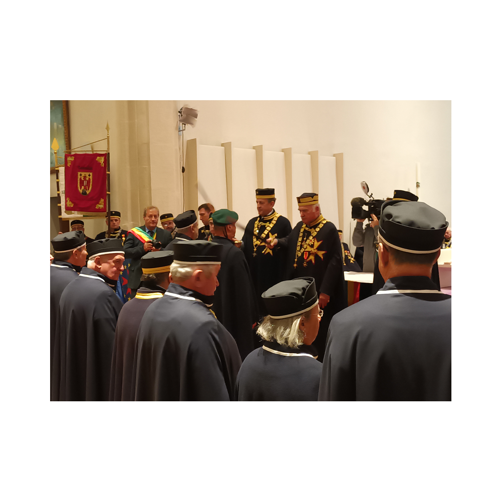 Stiftungsfest 2022 in Eisenstadt, Nobilitierung von Heinrich Zichtl und Alfred Jarema zum Eques, Festzug, Kirche und Ausklang