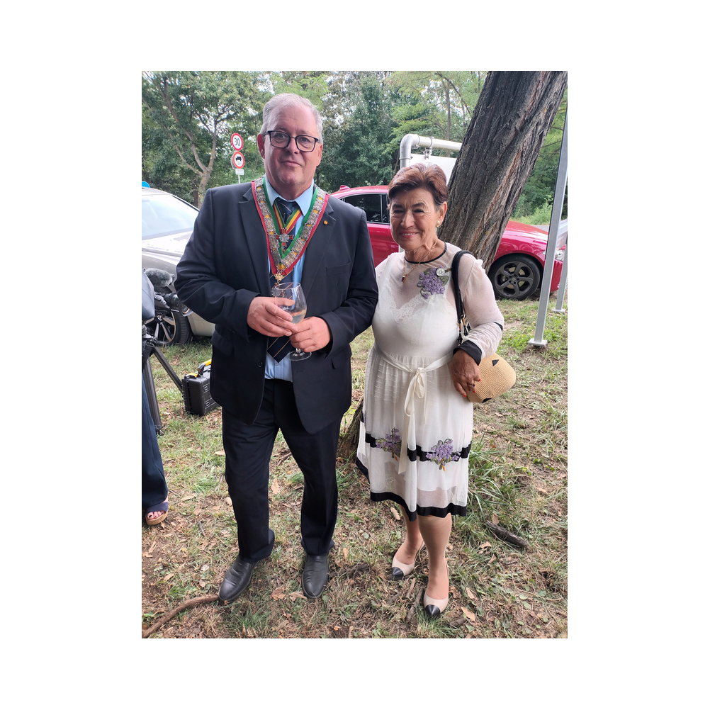 Pan Euroüpa Picknick vor dem Landhaus in Eisenstadt. Aufstellung und Festzug. Bilder von der Grenze zu Ungarn.