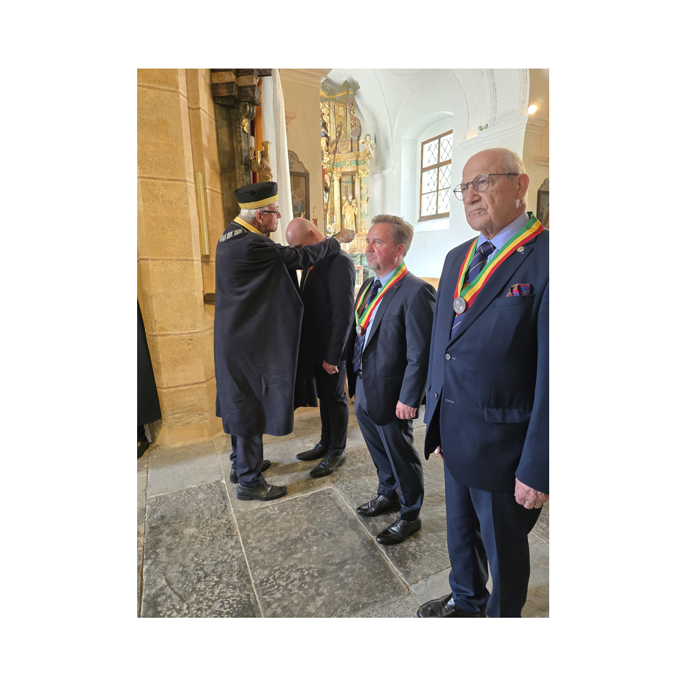Überreichung der Insignien an die neuen Consiliarius