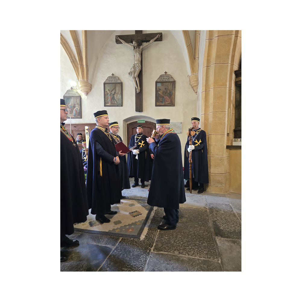 Überrechung Ordenskreuz und Urkunde