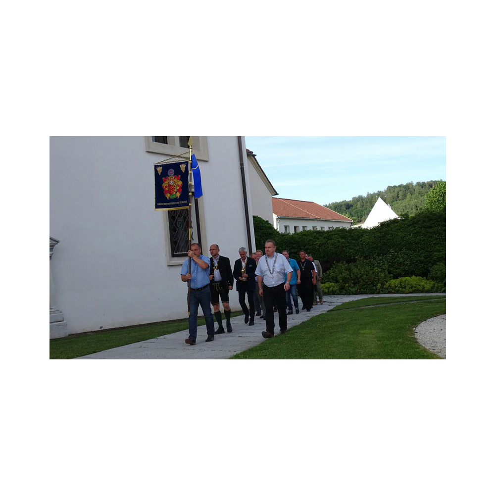 Marschallschulung beim Legat Patria Lipizzanae Styriae, Vor und in der Kirche und im Pfarrsaal