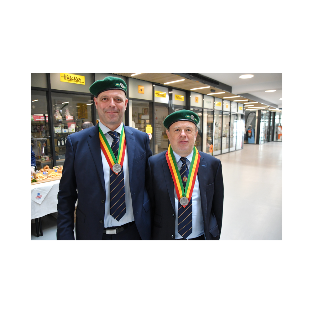 Legastsfest 10 Jahre Legat Patria Lipizzanae Styriae, Vorprogramm in Piber, Agappe in Köflach, Festzug zur Kirche, Fest in der Kirche, Essen beim Windl, Überreichung der Skulptur von Elisabeth Raunig an Karl von Hanbsburg, Ausklang