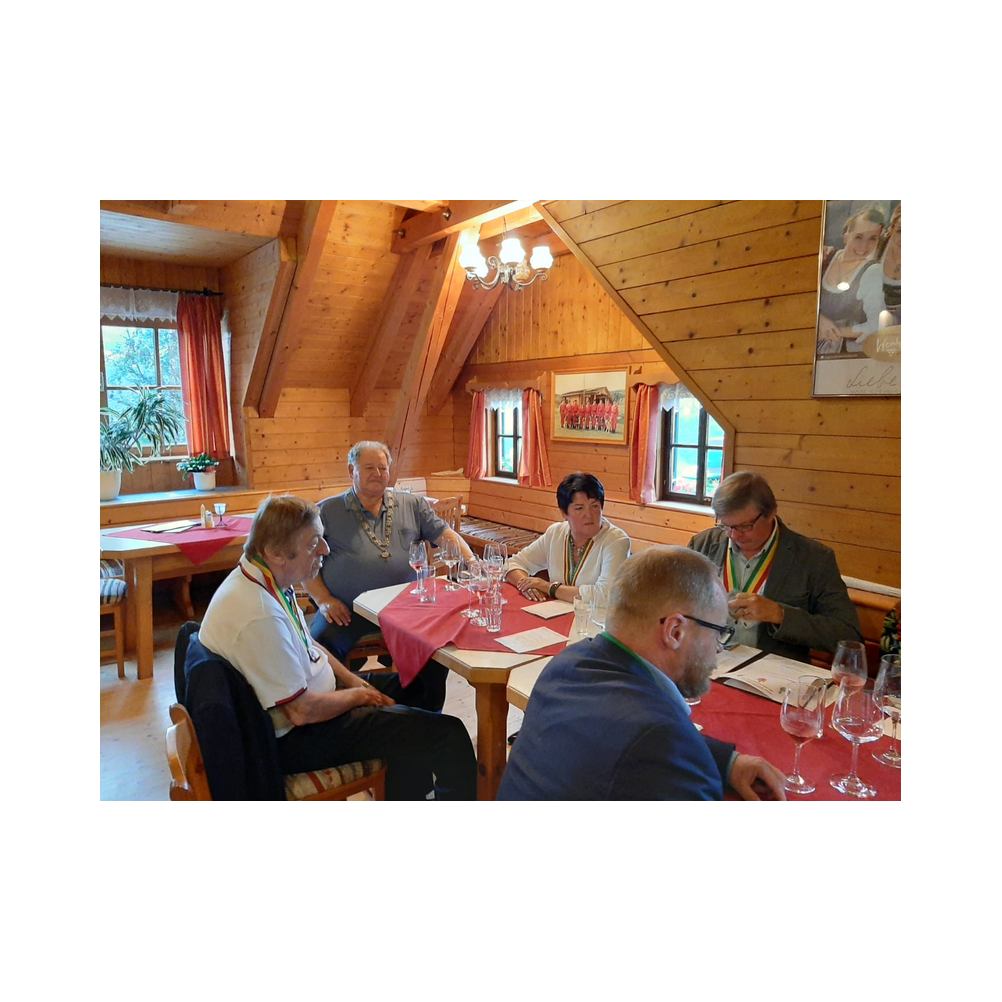 Besuchenschank Dokter, Weinverkostung und Jause