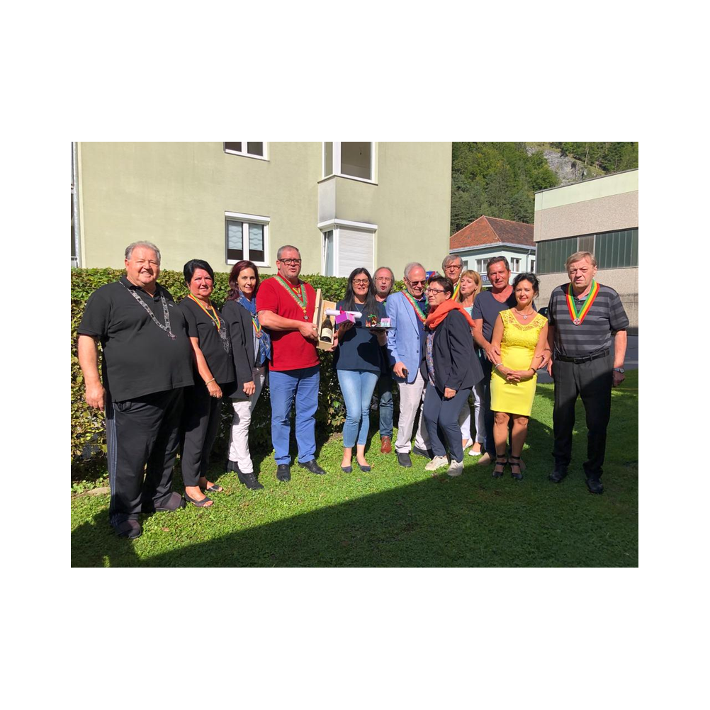 Geburtstagsfeier von Administrator Dame Marita Murgg, Vorbereitungen, Empfang und Geschenke