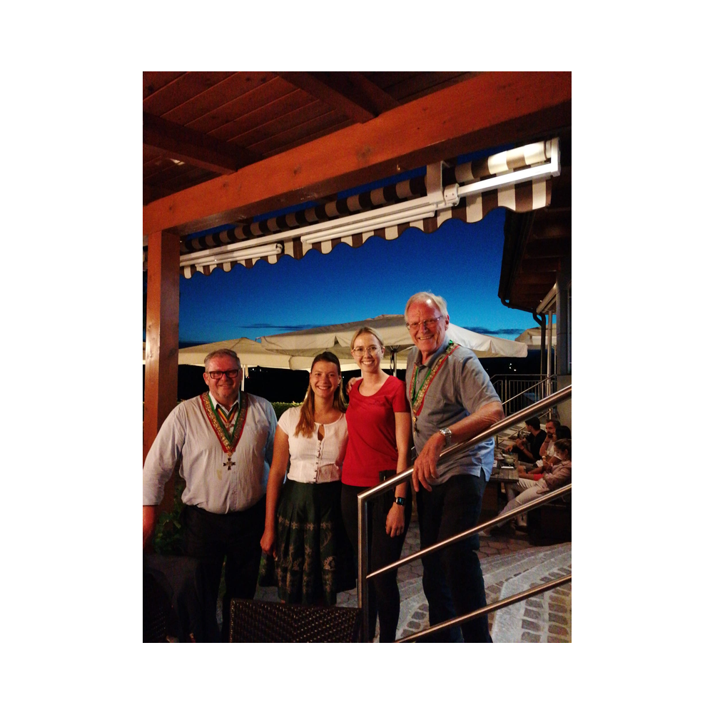 Tafelrunde Legat Patria Lipizzanae Styriae, Mostschenke Mausser, Gäste sowei Speisen und Getränke, Ausklang