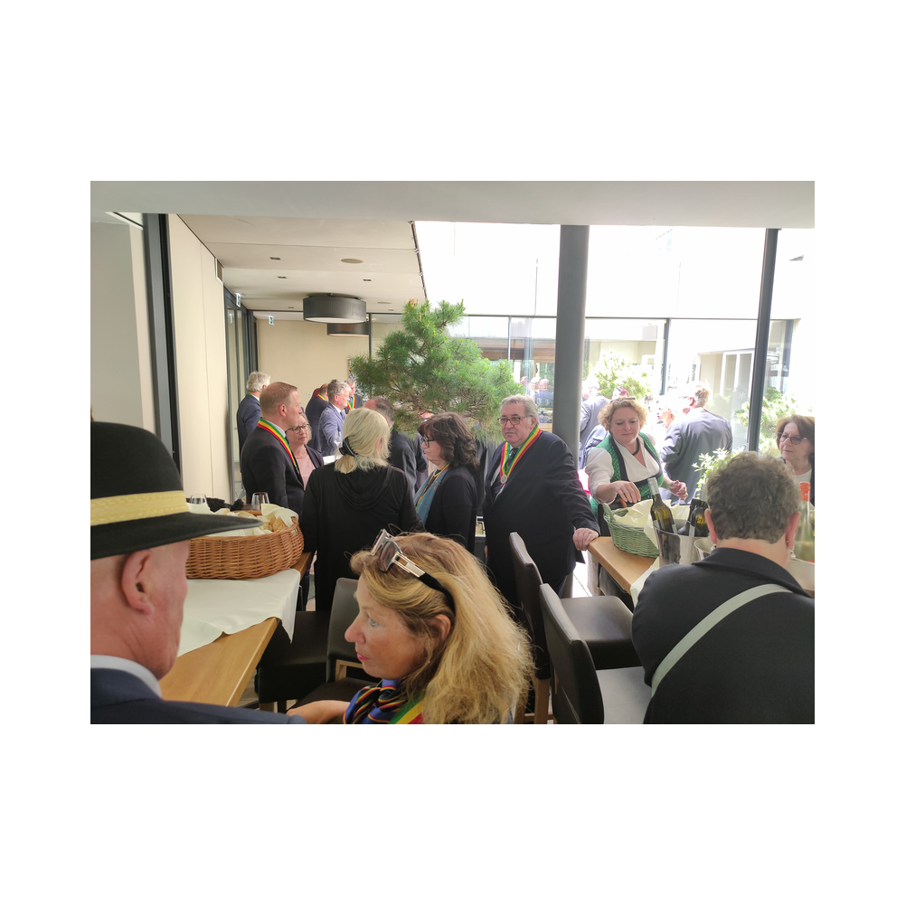 Consulatsfest in Salzburg, Agappe, Kirche und Festakt, Ausklang