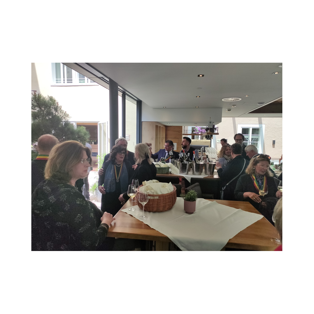 Consulatsfest in Salzburg, Agappe, Kirche und Festakt, Ausklang