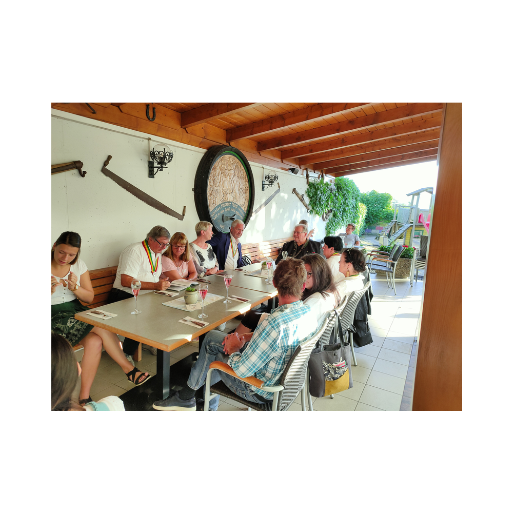 Tafelrunde Legat Patria Lipizzanae Styriae, Mostschenke Mausser, Gäste sowei Speisen und Getränke, Ausklang