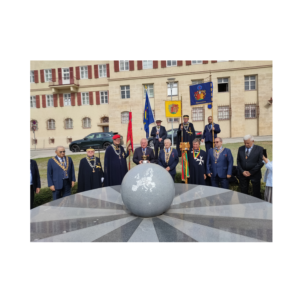 Pan Europa Pricknick in Eisenstadt am Europatisch und Festlichkeit an der Grenze zu Ungarn 