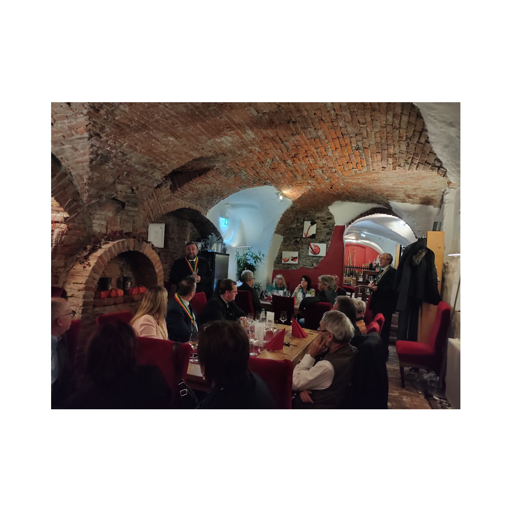 Tafelrunde Legat Leoben, Weine und Speisen