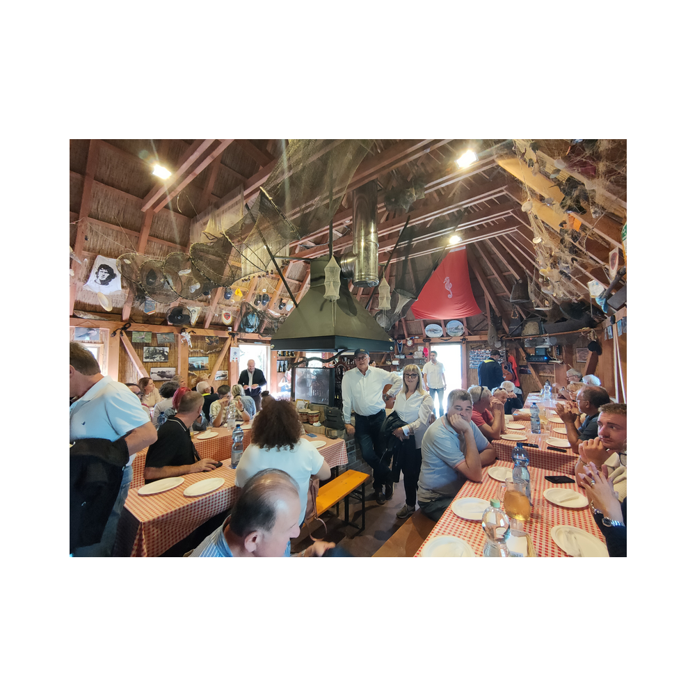 Besuch Consulat Italien, Schiffsfahrt in der Lagune von Marano, Gäste, Speisen und Getränke