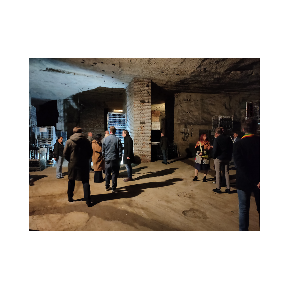 Sektverkostung in der Kellerei Harkamp. Kellerbesuch, Verkostung und Vorträge