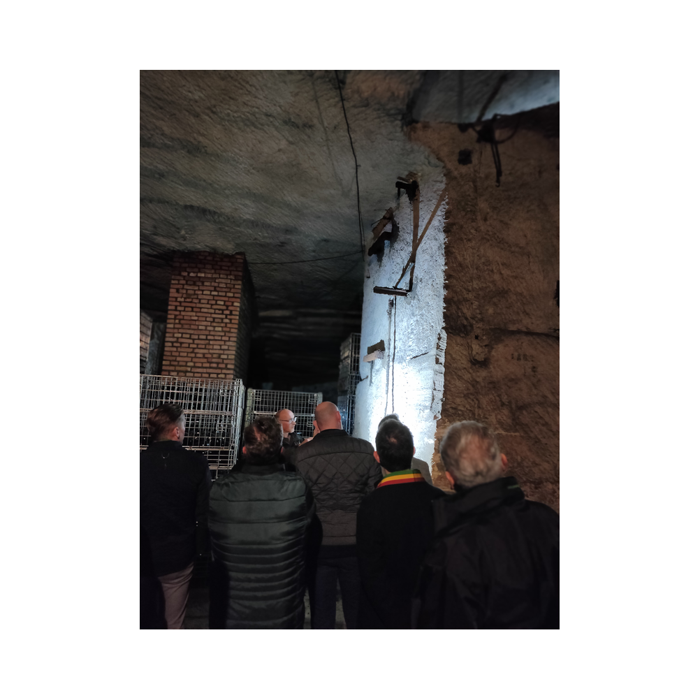 Sektverkostung in der Kellerei Harkamp. Kellerbesuch, Verkostung und Vorträge