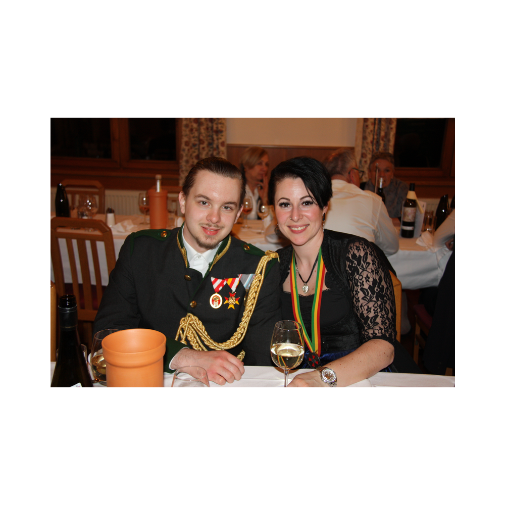 Legastsfest 10 Jahre Legat Patria Lipizzanae Styriae, Vorprogramm in Piber, Agappe in Köflach, Festzug zur Kirche, Fest in der Kirche, Essen beim Windl, Überreichung der Skulptur von Elisabeth Raunig an Karl von Hanbsburg, Ausklang