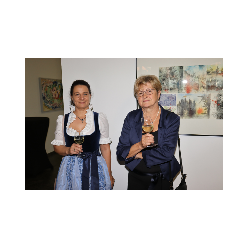 Tafelrunde Legat Patria Lipizzanae Styriae, Kleidervorstellung und kulinarische Köstlichkeiten im K & K Kulturkaffee