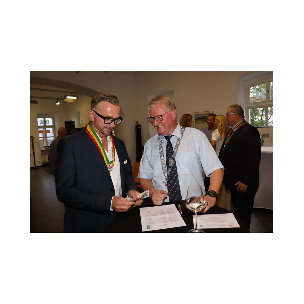 Tafelrunde Legat Patria Lipizzanae Styriae, Kleidervorstellung und kulinarische Köstlichkeiten im K & K Kulturkaffee