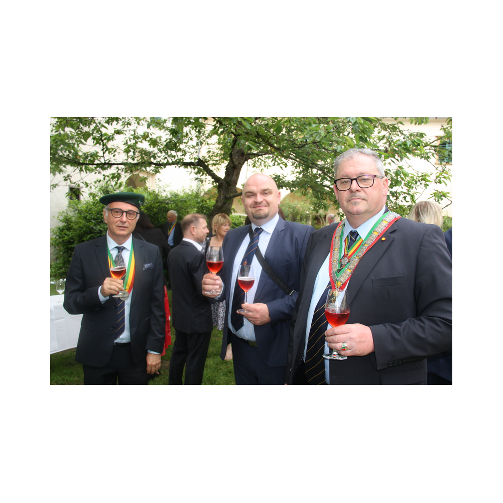 Legatsfest Volcano, Agappe, Vorprogramm, Festzug und Kirche, Ausklang