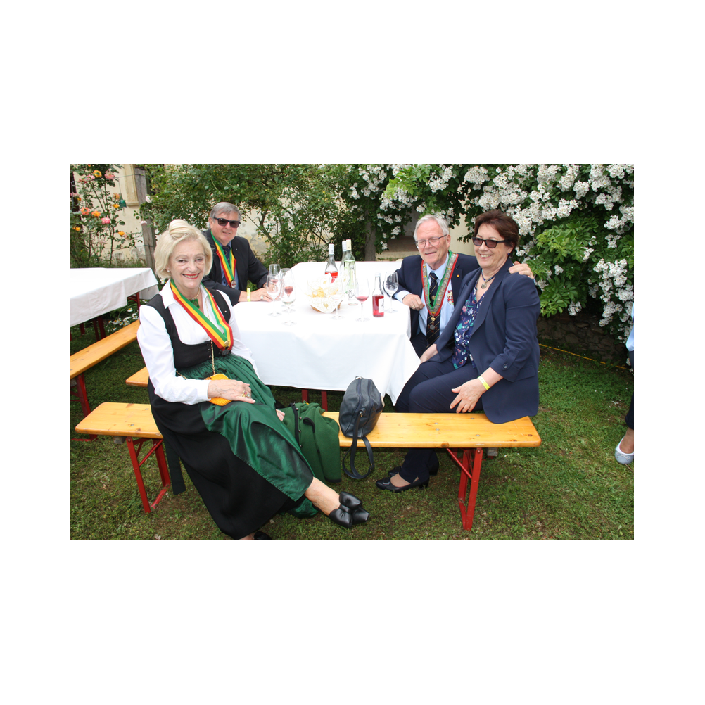 Legatsfest Volcano, Agappe, Vorprogramm, Festzug und Kirche, Ausklang