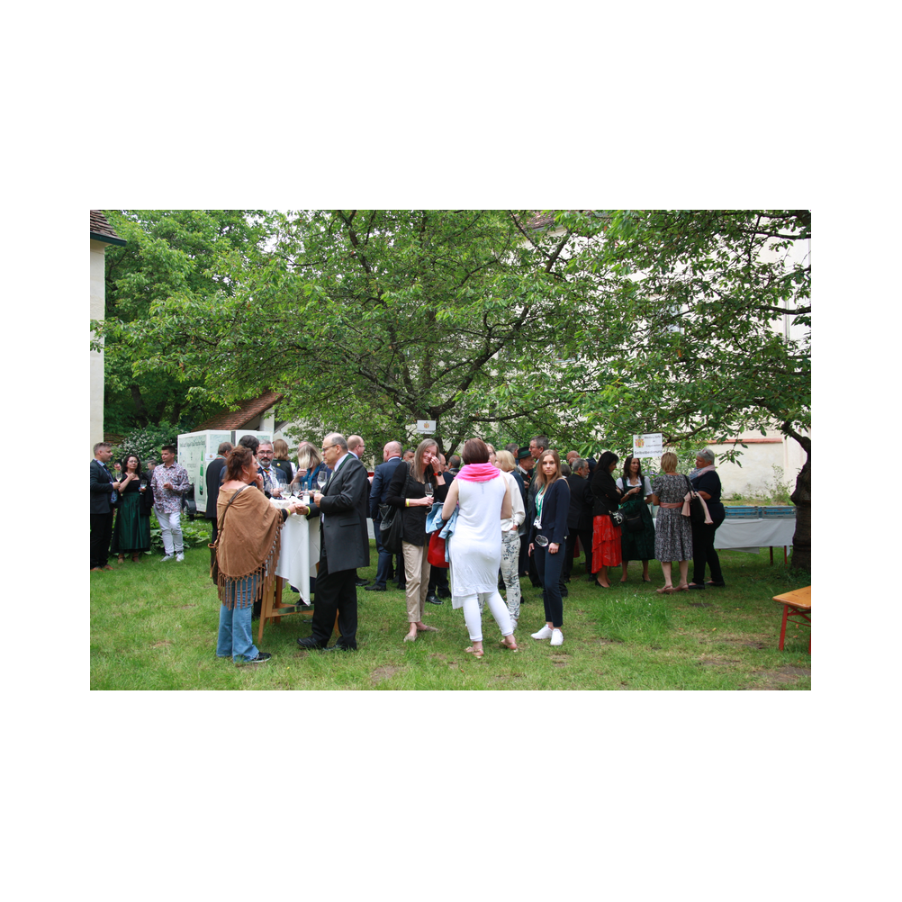 Legatsfest Volcano, Agappe, Vorprogramm, Festzug und Kirche, Ausklang