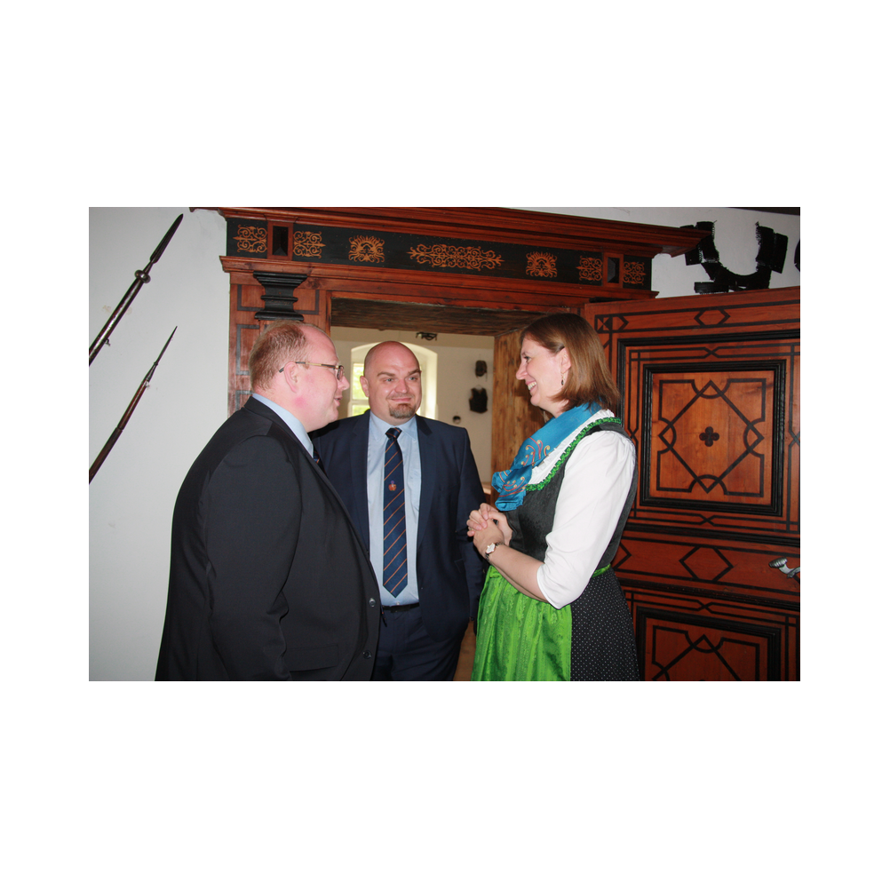 Legatsfest Volcano, Agappe, Vorprogramm, Festzug und Kirche, Ausklang