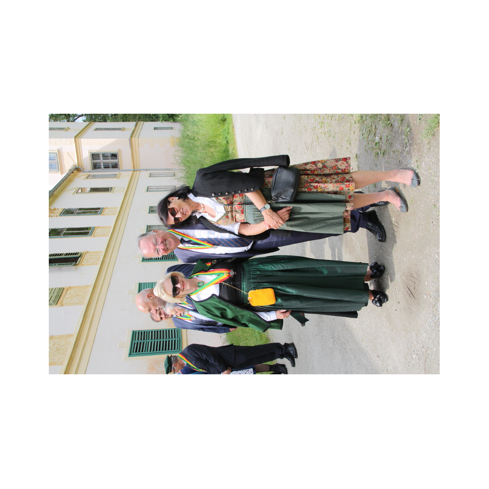 Legatsfest Volcano, Agappe, Vorprogramm, Festzug und Kirche, Ausklang