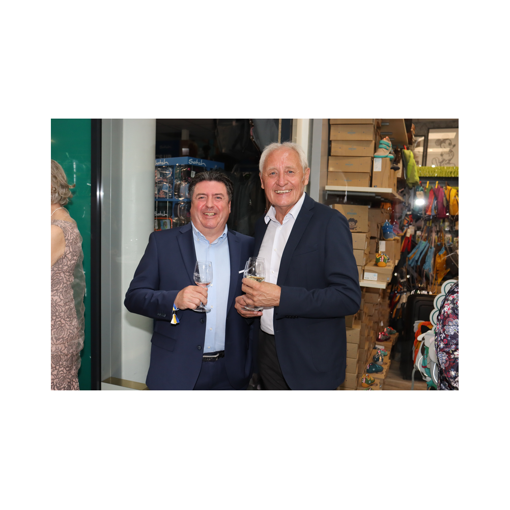 Legastsfest 10 Jahre Legat Patria Lipizzanae Styriae, Vorprogramm in Piber, Agappe in Köflach, Festzug zur Kirche, Fest in der Kirche, Essen beim Windl, Überreichung der Skulptur von Elisabeth Raunig an Karl von Hanbsburg, Ausklang