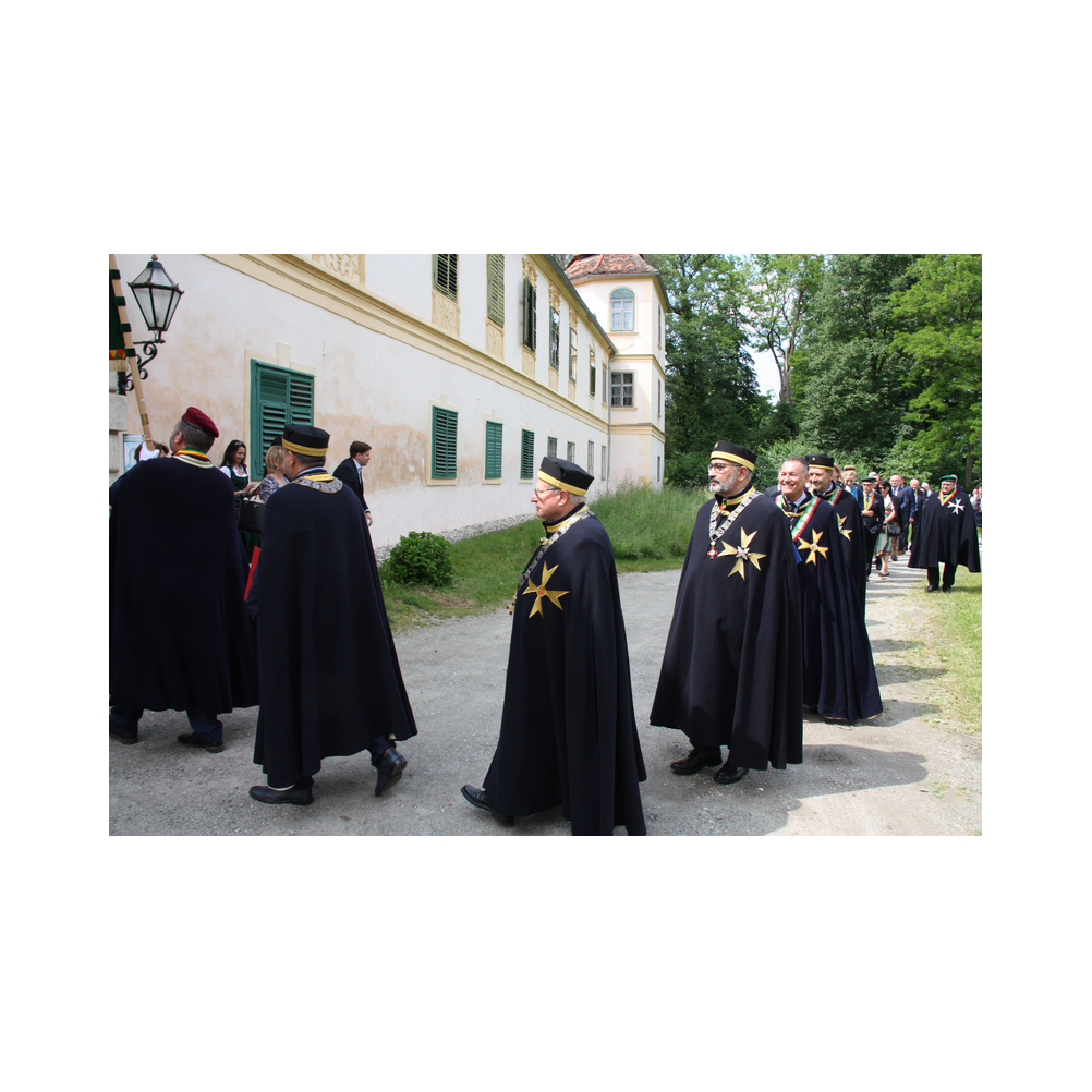 Legatsfest Volcano, Agappe, Vorprogramm, Festzug und Kirche, Ausklang
