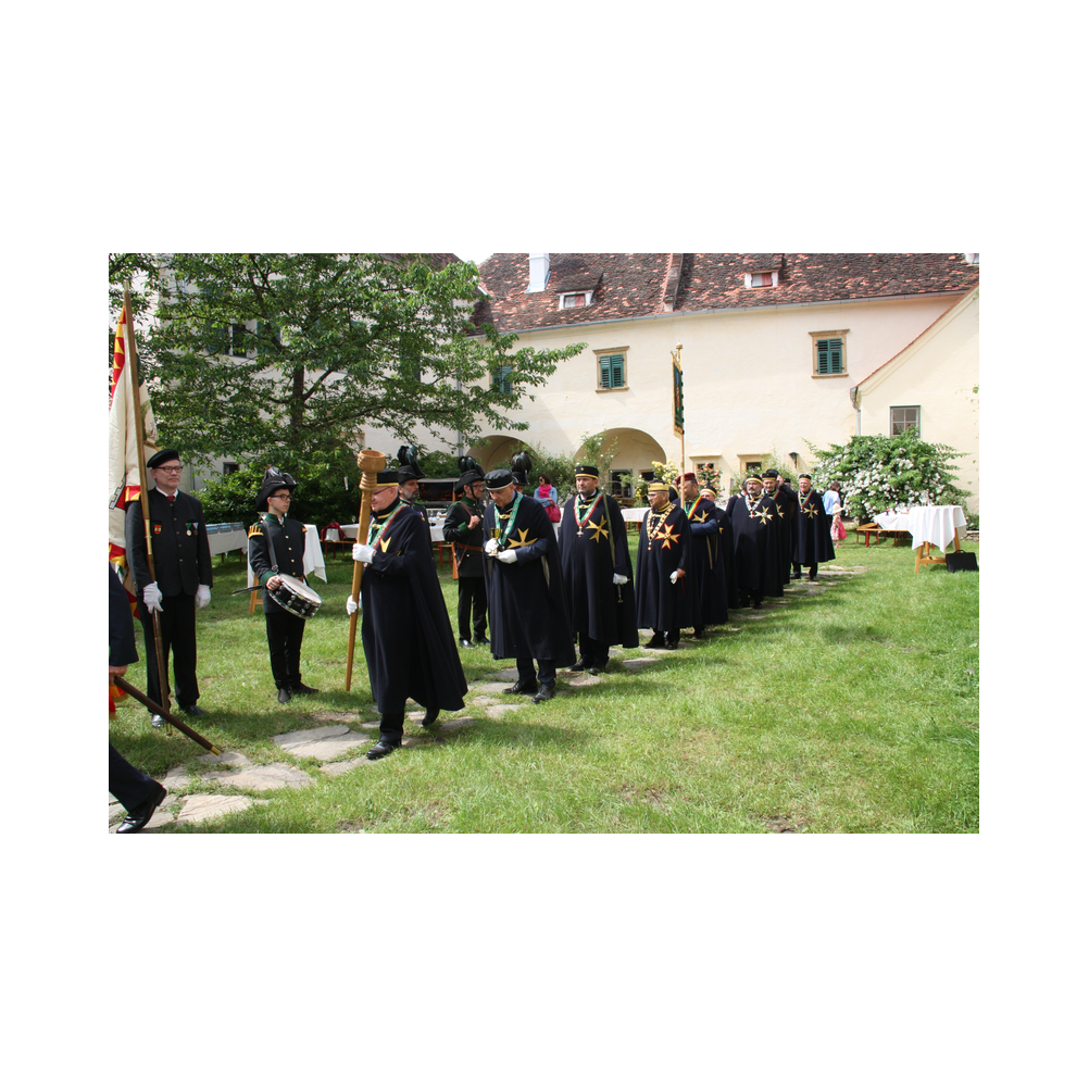 Legatsfest Volcano, Agappe, Vorprogramm, Festzug und Kirche, Ausklang