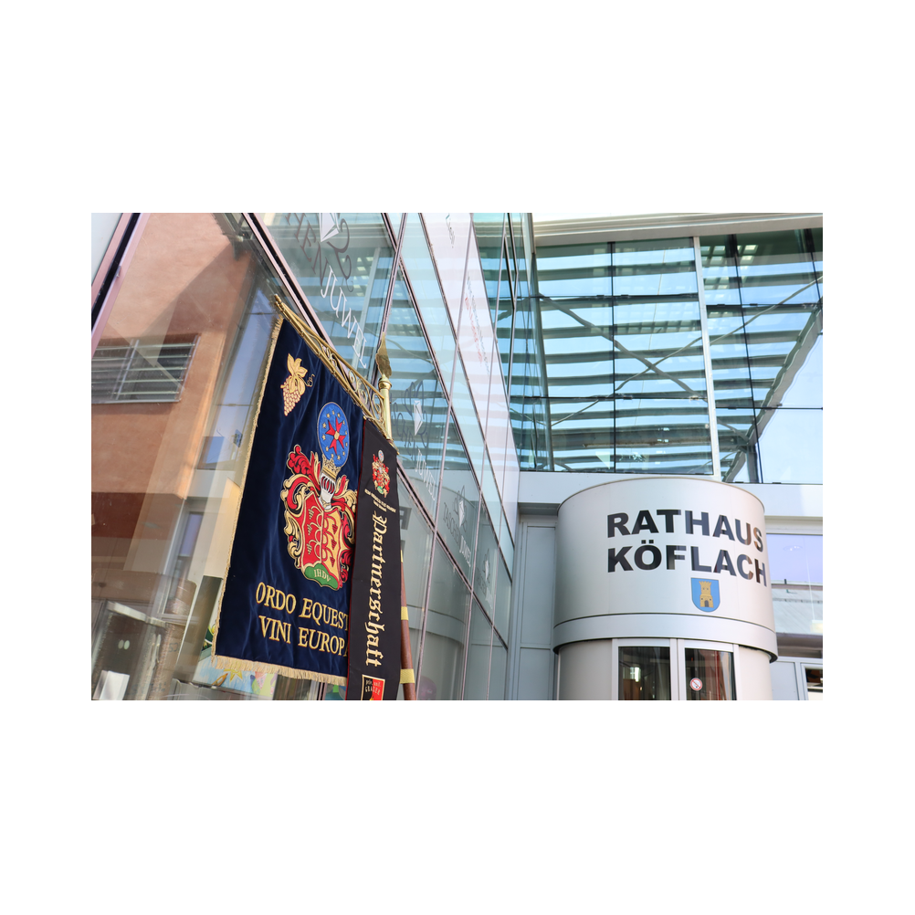 Legastsfest 10 Jahre Legat Patria Lipizzanae Styriae, Vorprogramm in Piber, Agappe in Köflach, Festzug zur Kirche, Fest in der Kirche, Essen beim Windl, Überreichung der Skulptur von Elisabeth Raunig an Karl von Hanbsburg, Ausklang