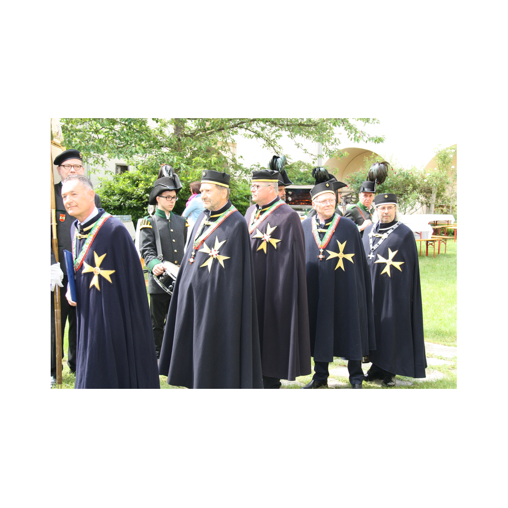 Legatsfest Volcano, Agappe, Vorprogramm, Festzug und Kirche, Ausklang