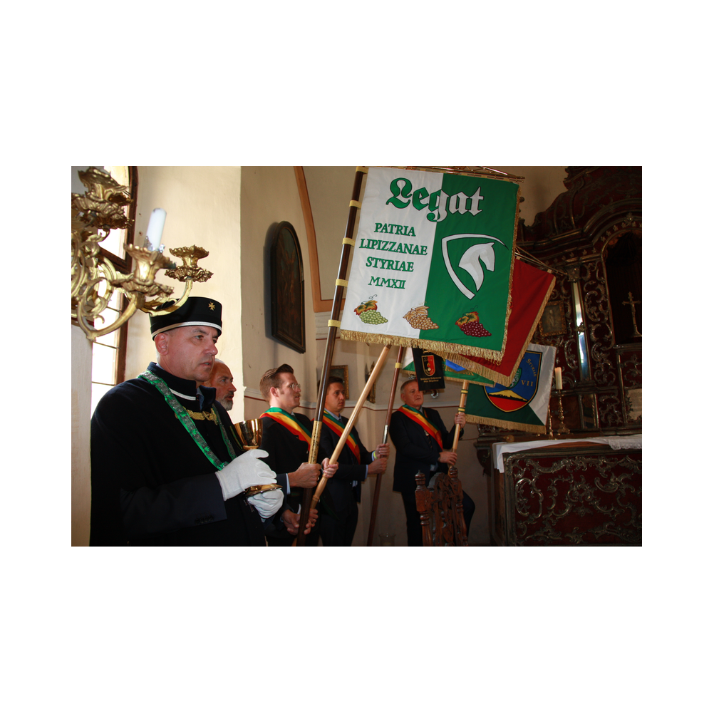 Legatsfest Volcano, Agappe, Vorprogramm, Festzug und Kirche, Ausklang