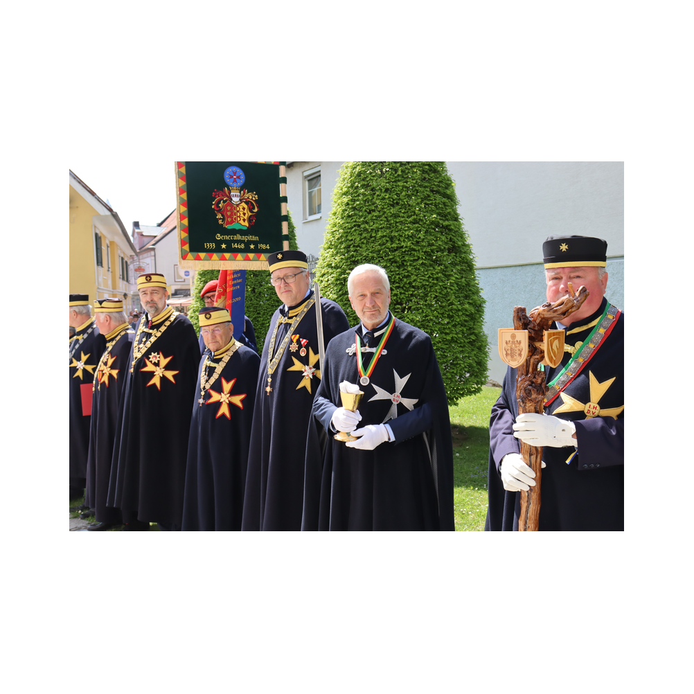 Legastsfest 10 Jahre Legat Patria Lipizzanae Styriae, Vorprogramm in Piber, Agappe in Köflach, Festzug zur Kirche, Fest in der Kirche, Essen beim Windl, Überreichung der Skulptur von Elisabeth Raunig an Karl von Hanbsburg, Ausklang