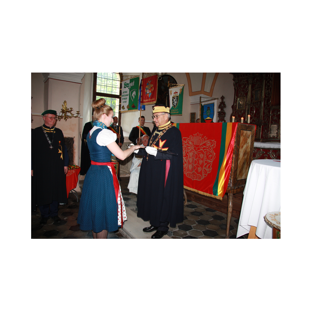 Legatsfest Volcano, Agappe, Vorprogramm, Festzug und Kirche, Ausklang