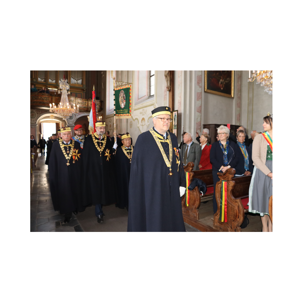 Legastsfest 10 Jahre Legat Patria Lipizzanae Styriae, Vorprogramm in Piber, Agappe in Köflach, Festzug zur Kirche, Fest in der Kirche, Essen beim Windl, Überreichung der Skulptur von Elisabeth Raunig an Karl von Hanbsburg, Ausklang