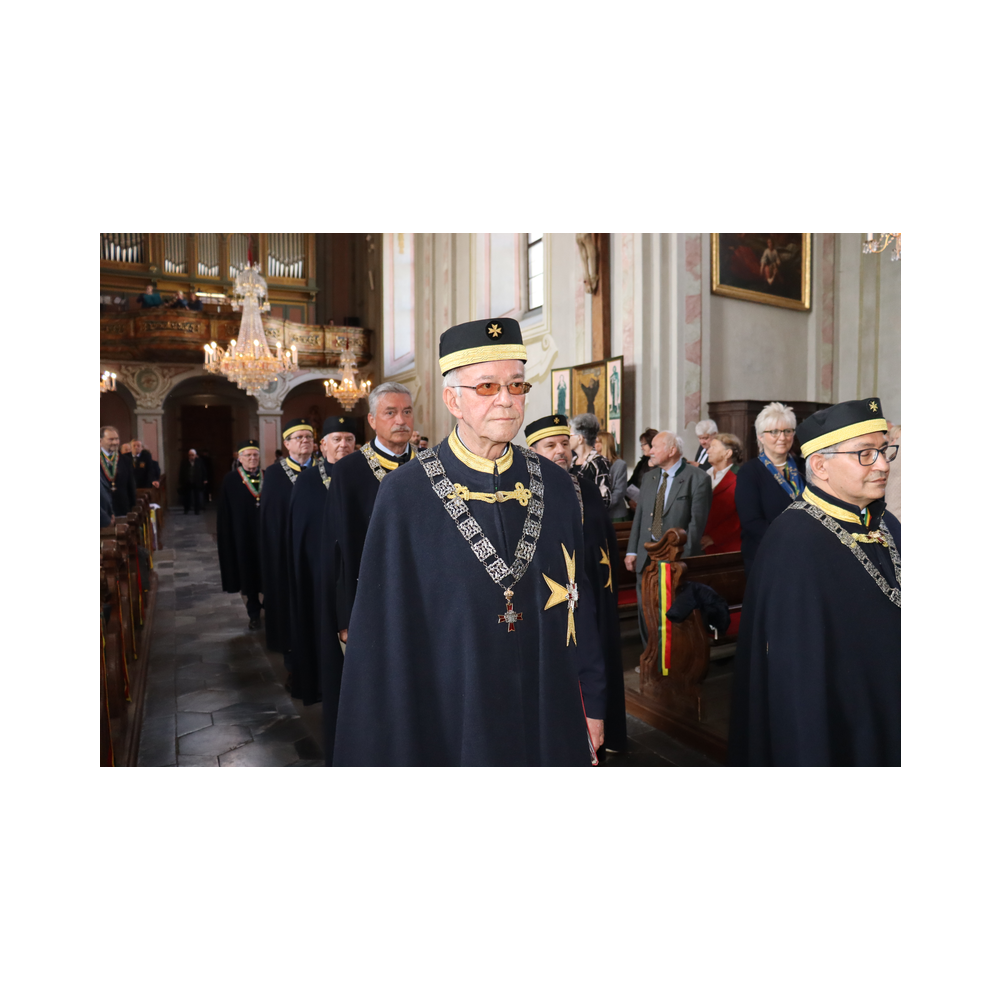 Legastsfest 10 Jahre Legat Patria Lipizzanae Styriae, Vorprogramm in Piber, Agappe in Köflach, Festzug zur Kirche, Fest in der Kirche, Essen beim Windl, Überreichung der Skulptur von Elisabeth Raunig an Karl von Hanbsburg, Ausklang