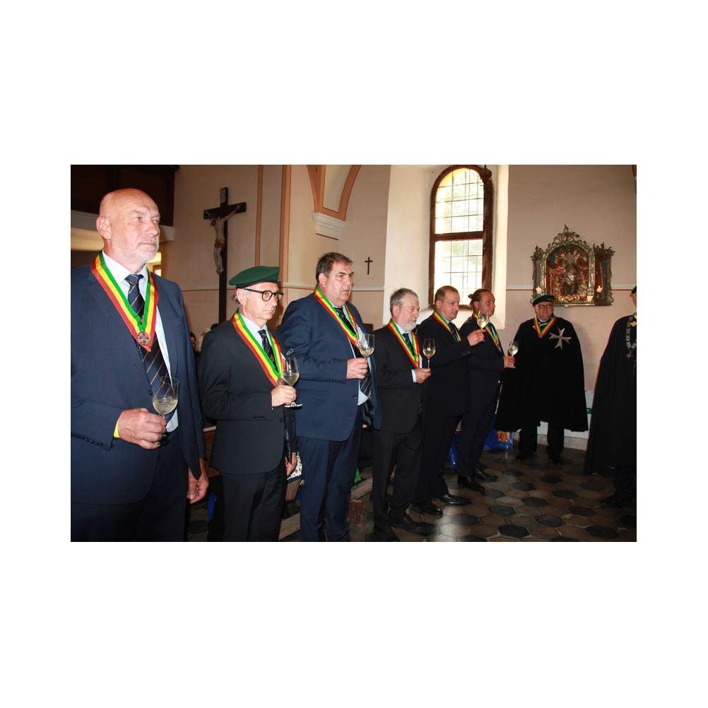 Legatsfest Volcano, Agappe, Vorprogramm, Festzug und Kirche, Ausklang