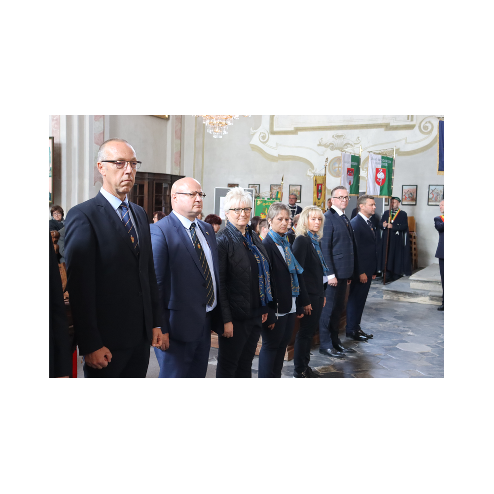 Legastsfest 10 Jahre Legat Patria Lipizzanae Styriae, Vorprogramm in Piber, Agappe in Köflach, Festzug zur Kirche, Fest in der Kirche, Essen beim Windl, Überreichung der Skulptur von Elisabeth Raunig an Karl von Hanbsburg, Ausklang