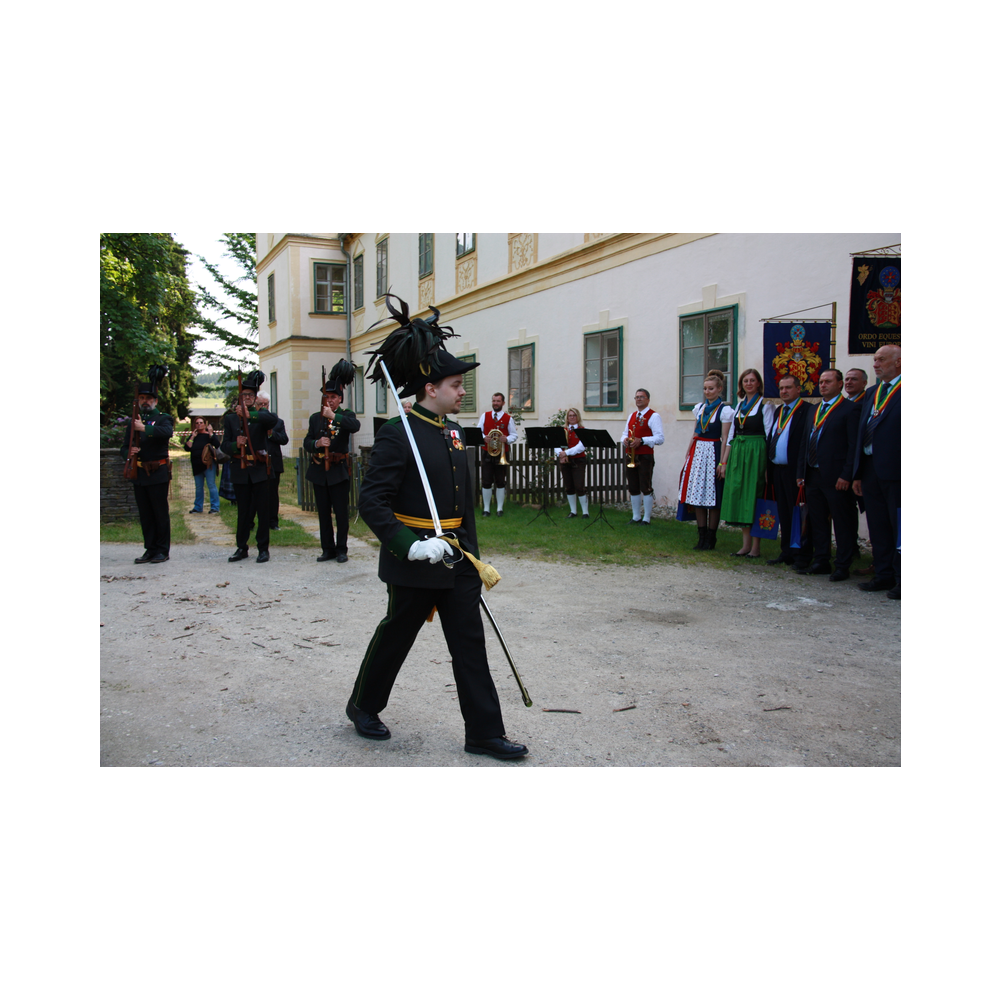 Legatsfest Volcano, Agappe, Vorprogramm, Festzug und Kirche, Ausklang