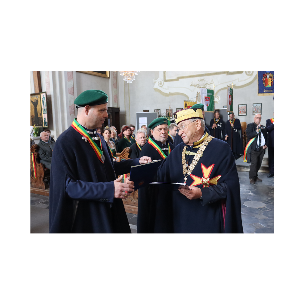 Legastsfest 10 Jahre Legat Patria Lipizzanae Styriae, Vorprogramm in Piber, Agappe in Köflach, Festzug zur Kirche, Fest in der Kirche, Essen beim Windl, Überreichung der Skulptur von Elisabeth Raunig an Karl von Hanbsburg, Ausklang