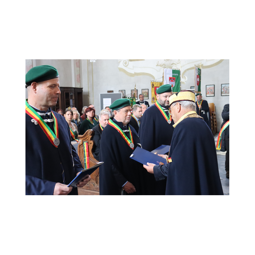 Legastsfest 10 Jahre Legat Patria Lipizzanae Styriae, Vorprogramm in Piber, Agappe in Köflach, Festzug zur Kirche, Fest in der Kirche, Essen beim Windl, Überreichung der Skulptur von Elisabeth Raunig an Karl von Hanbsburg, Ausklang