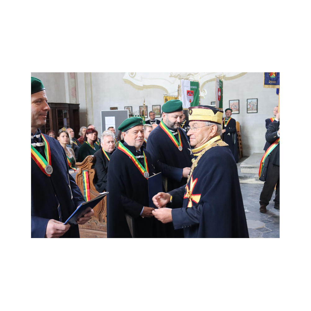 Legastsfest 10 Jahre Legat Patria Lipizzanae Styriae, Vorprogramm in Piber, Agappe in Köflach, Festzug zur Kirche, Fest in der Kirche, Essen beim Windl, Überreichung der Skulptur von Elisabeth Raunig an Karl von Hanbsburg, Ausklang