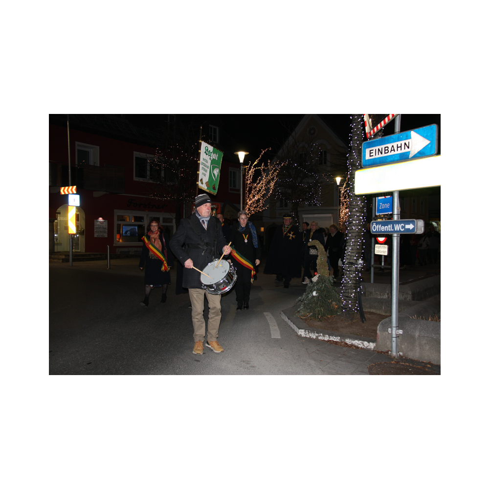 Weinsegnung in der Stadtpfarrkirche Köflach, im Dezember 2024. Segnung in der Kirche, Agappe und Ausklang