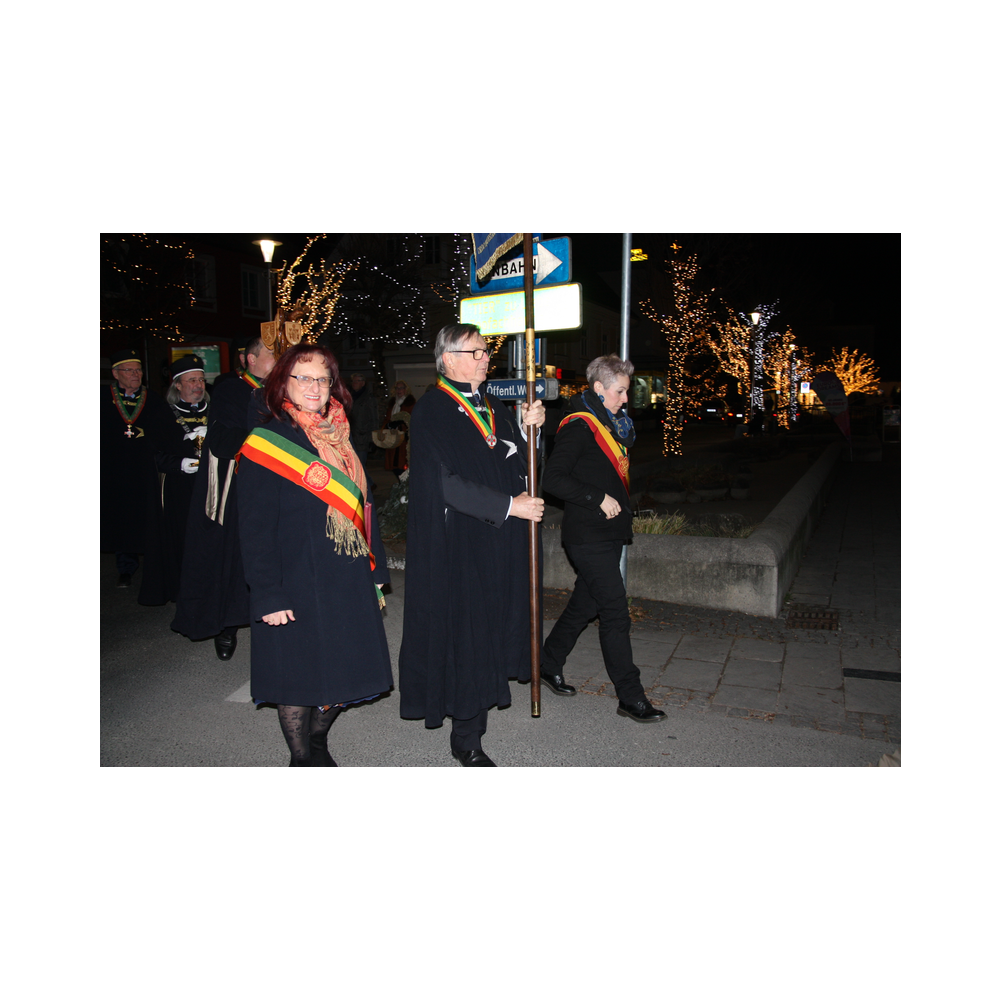 Weinsegnung in der Stadtpfarrkirche Köflach, im Dezember 2024. Segnung in der Kirche, Agappe und Ausklang