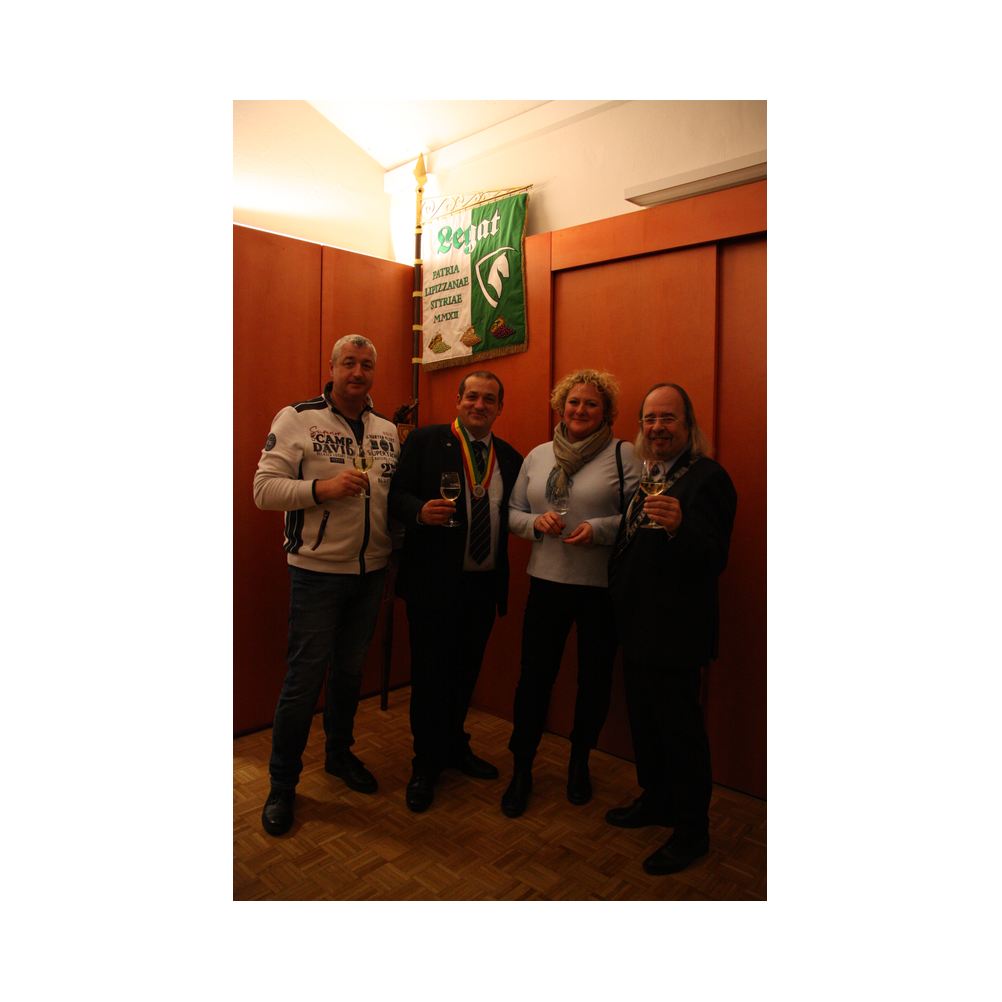 Weinsegnung in der Stadtpfarrkirche Köflach, im Dezember 2024. Segnung in der Kirche, Agappe und Ausklang