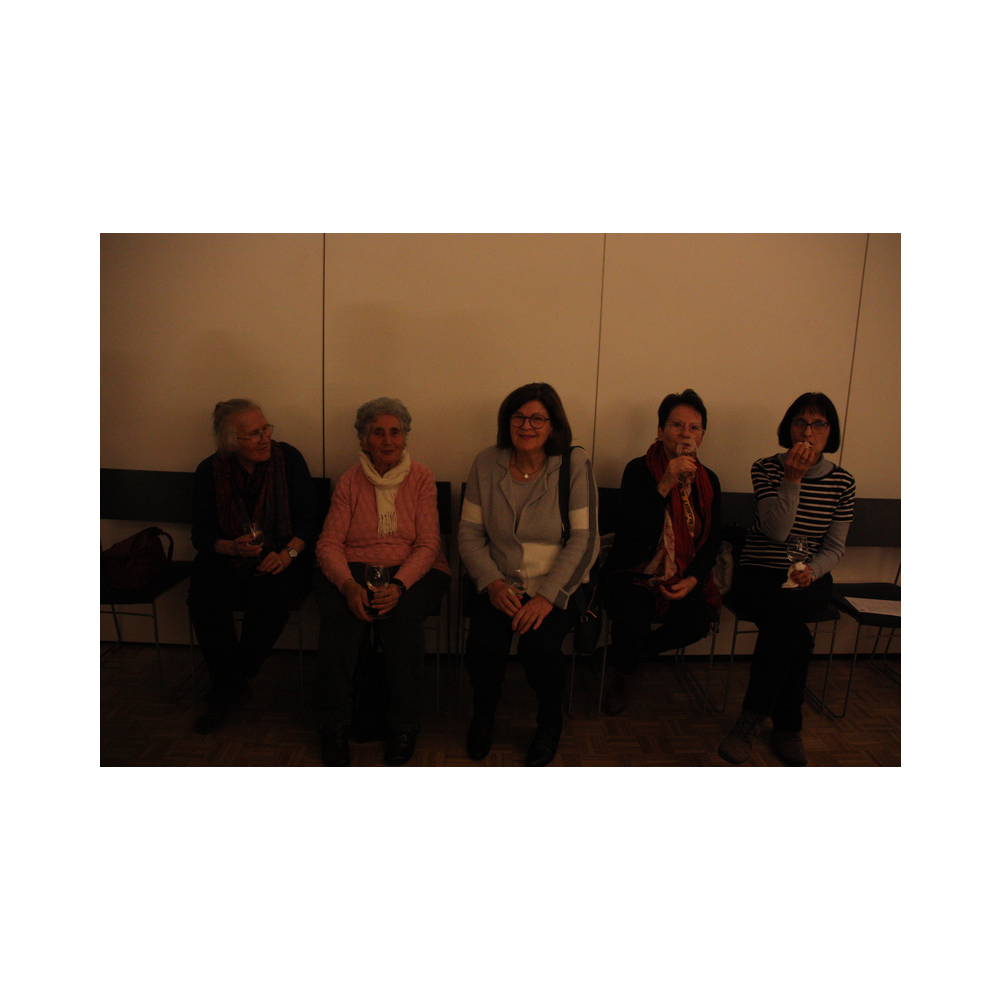 Weinsegnung in der Stadtpfarrkirche Köflach, im Dezember 2024. Segnung in der Kirche, Agappe und Ausklang