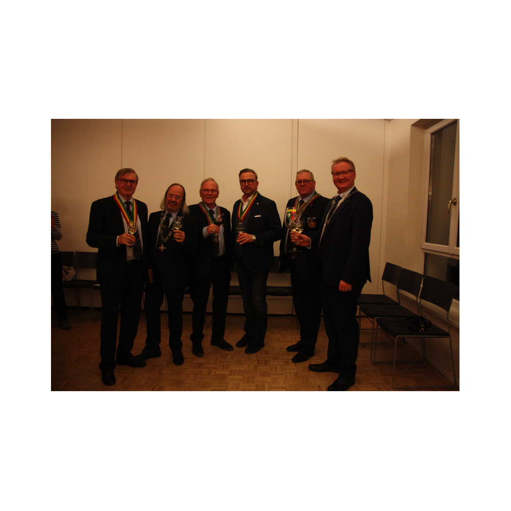 Weinsegnung in der Stadtpfarrkirche Köflach, im Dezember 2024. Segnung in der Kirche, Agappe und Ausklang