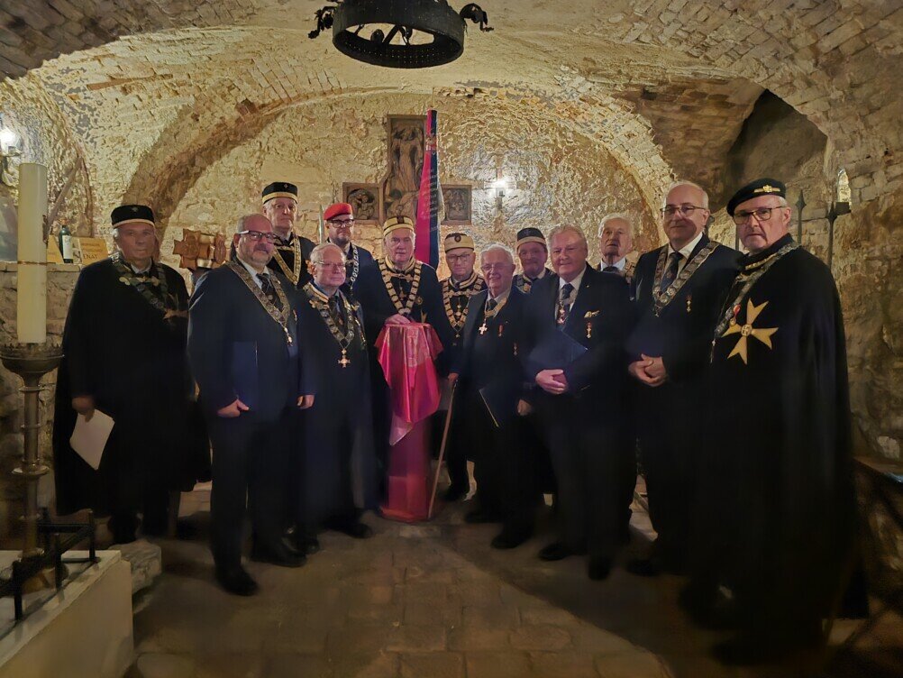 Einzug in die Kirche von Graden beim Frühlingsfest