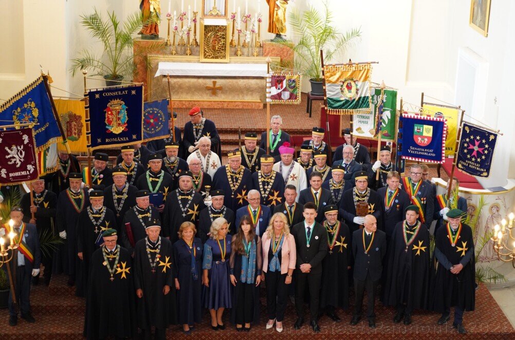Einzug in die Kirche von Graden beim Frühlingsfest